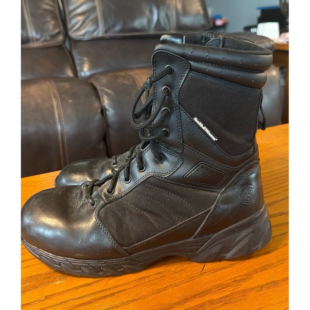 Smith & Wesson Men's Black Tactical Work Boots 10.5R SWB11011-100